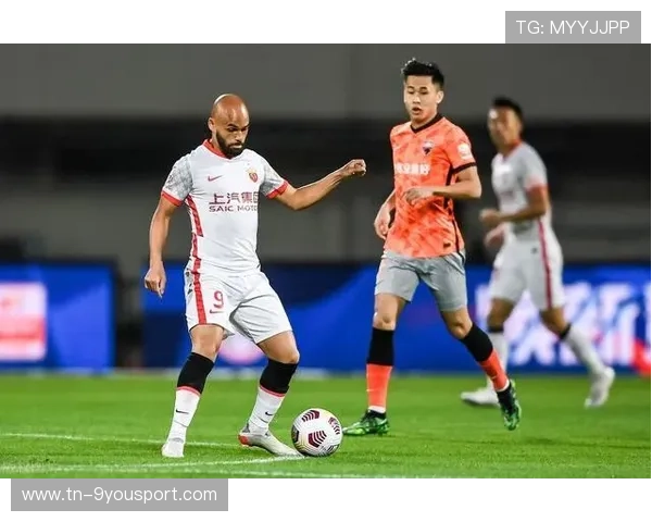 欧冠高位逼抢数据研究成教练组热议课题