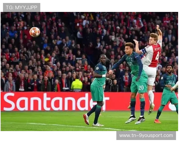 热刺左路突破不断创造空间：锋线之光的秘密武器