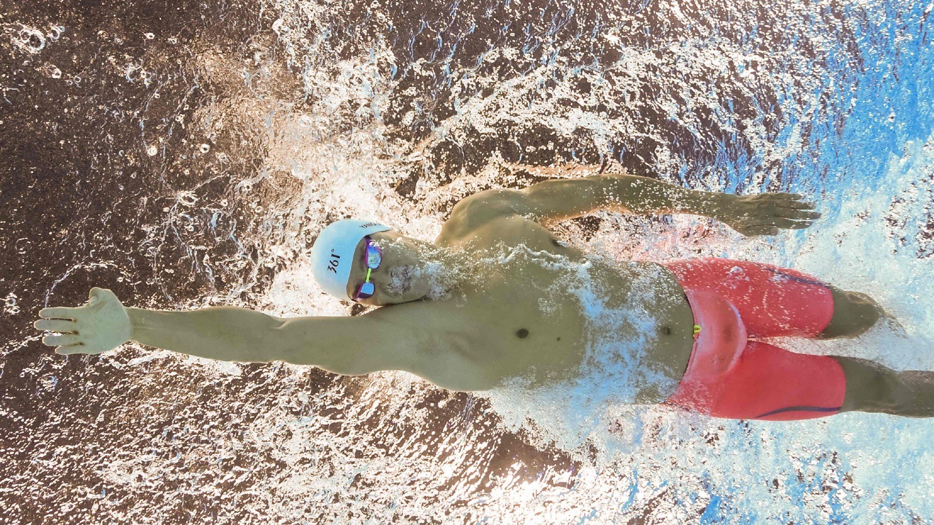 《英雄联盟》“全球预选”点燃战火,冠军激烈争夺!